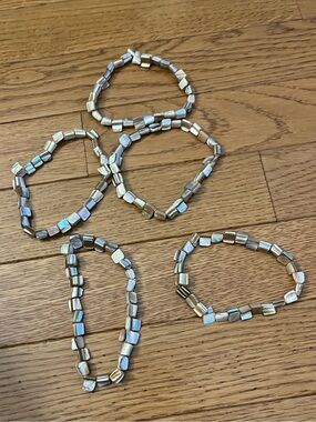 Iridescent Pearl Bead Stretch Bracelet - Neutral Tones